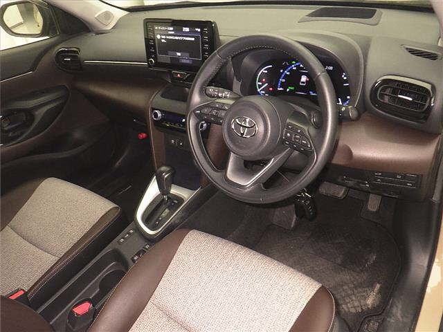 TOYOTA YARIS CROSS