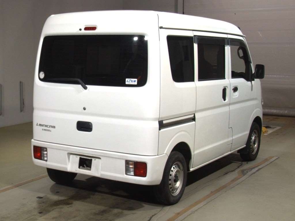 MITSUBISHI MINICAB