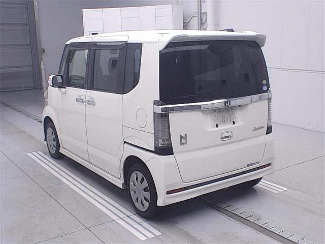 HONDA N-BOX+