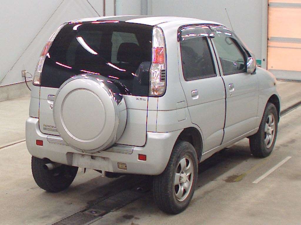 DAIHATSU TERIOS KID
