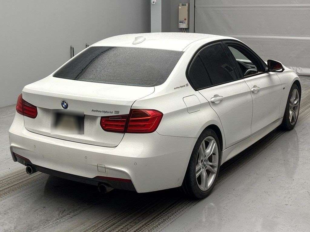 BMW 3-SERIES
