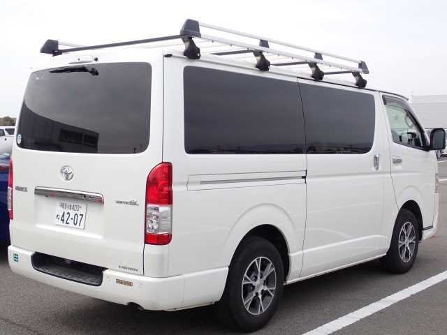 TOYOTA REGIUS ACE