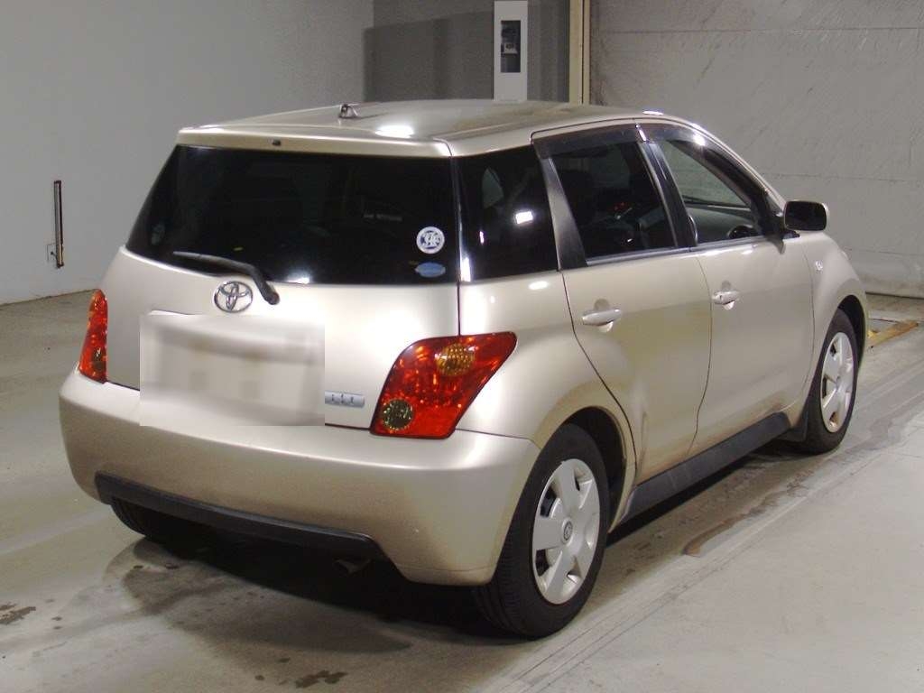 TOYOTA IST