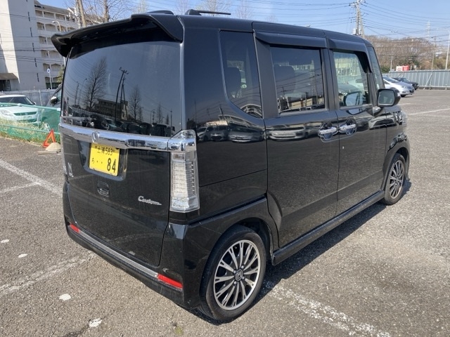HONDA N-BOX+