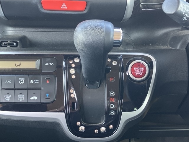 HONDA N-BOX+