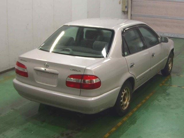 TOYOTA COROLLA