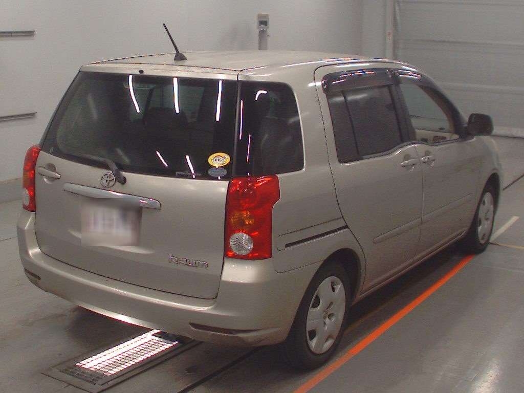 TOYOTA RAUM