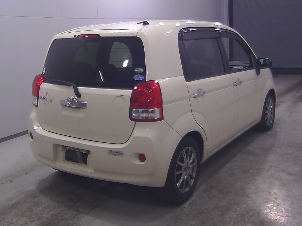 TOYOTA PORTE