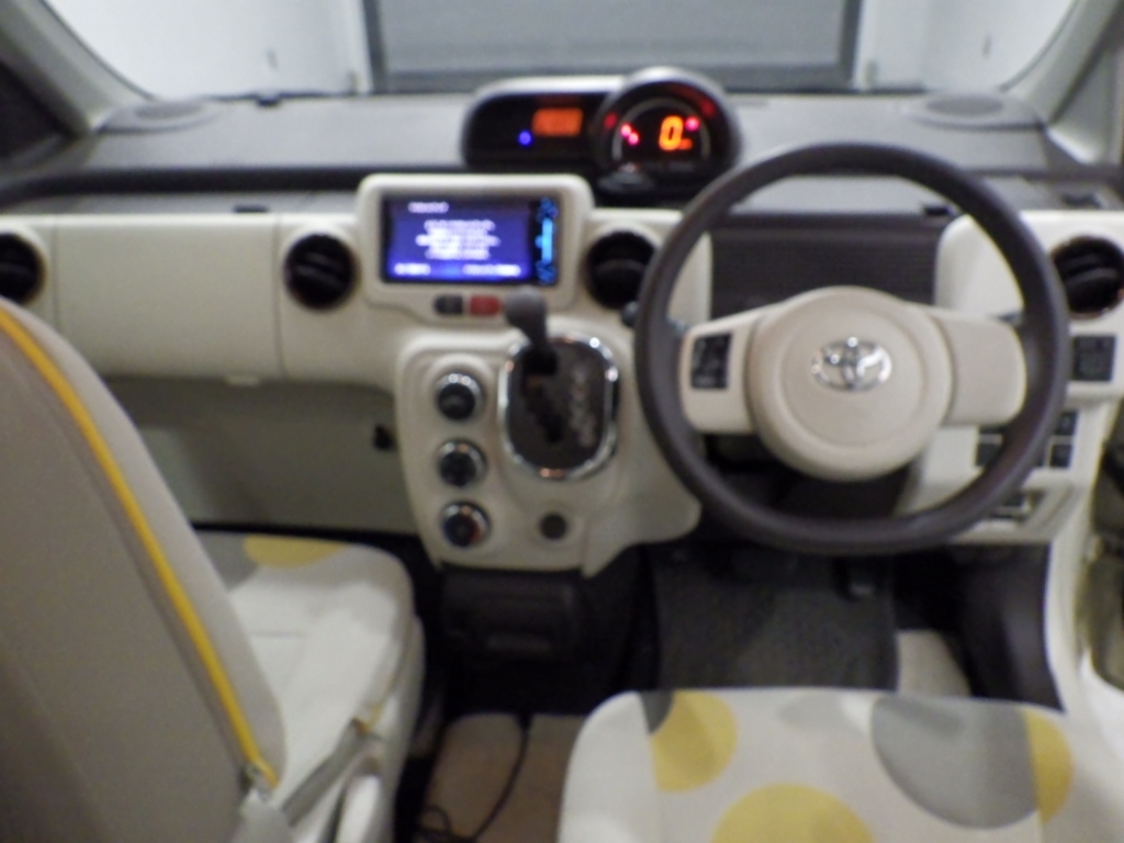 TOYOTA PORTE