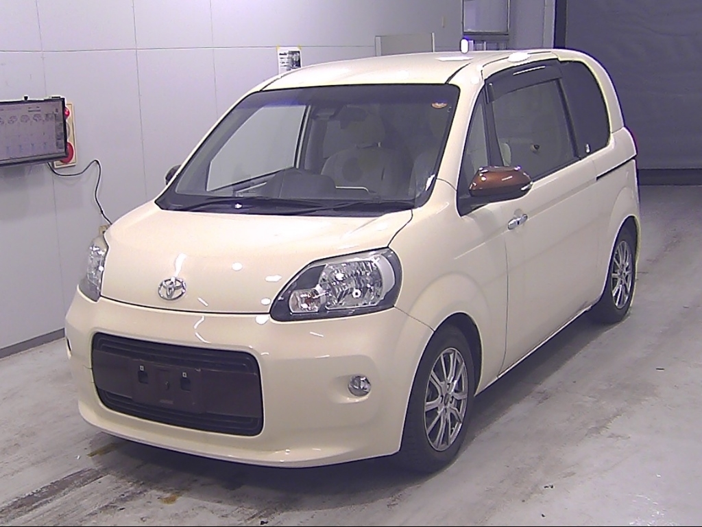 TOYOTA PORTE