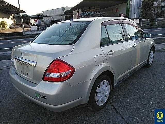 NISSAN TIIDA LATIO
