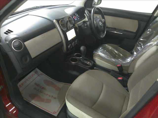MAZDA VERISA
