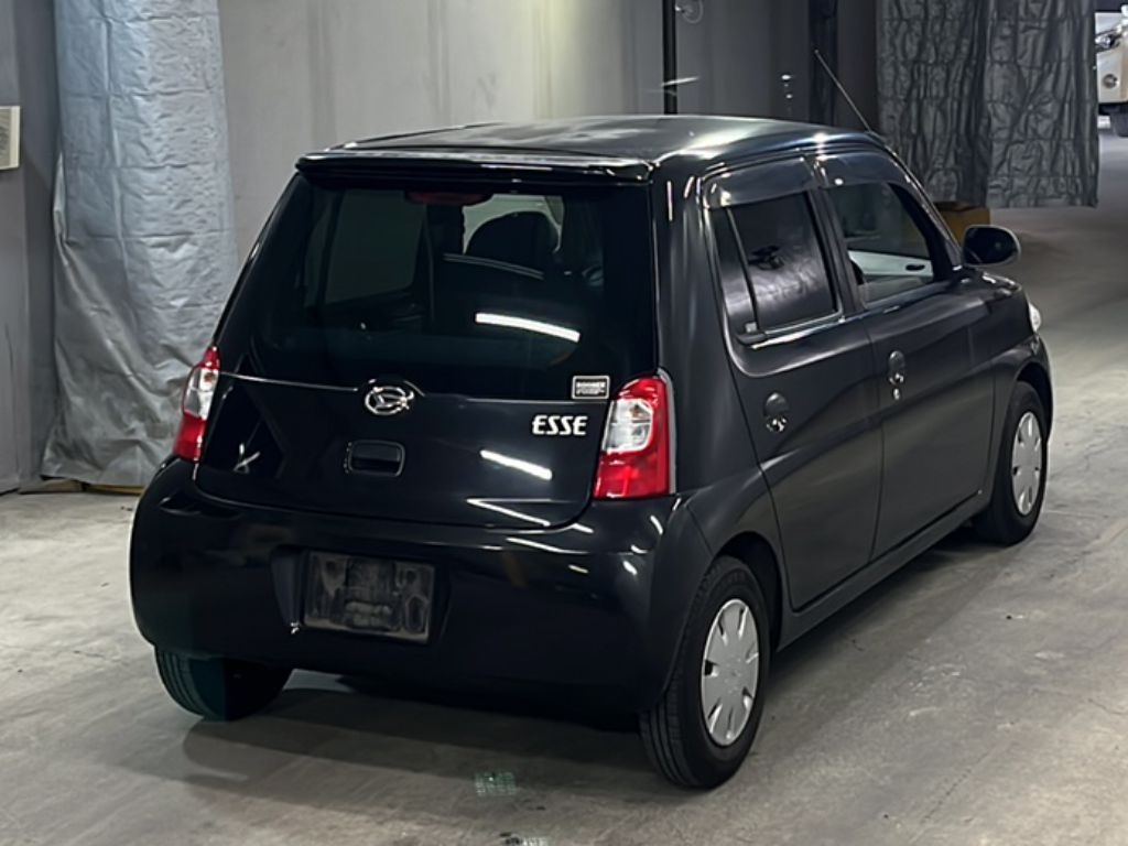 DAIHATSU ESSE
