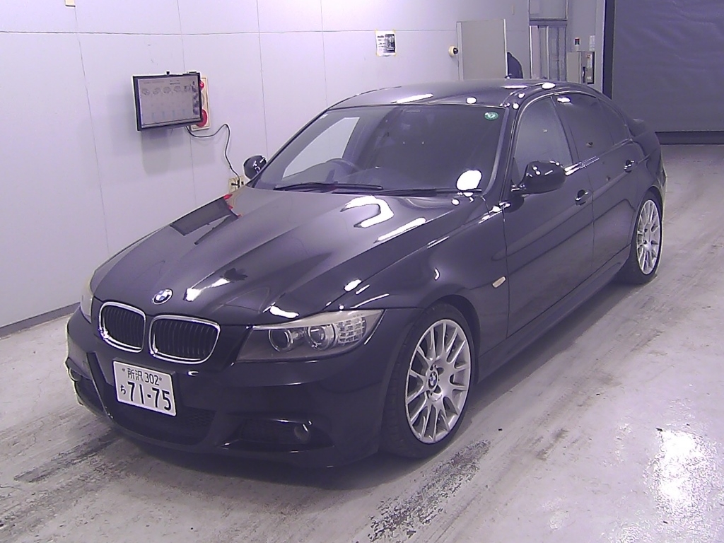BMW 3-SERIES