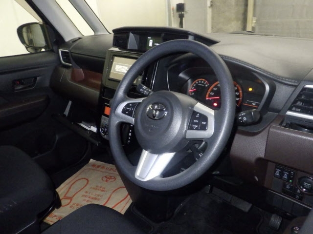 TOYOTA TANK