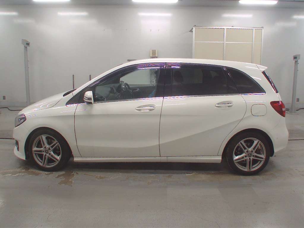 MERCEDES-BENZ B-CLASS