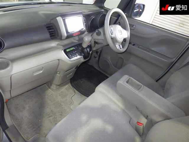 HONDA N-BOX+
