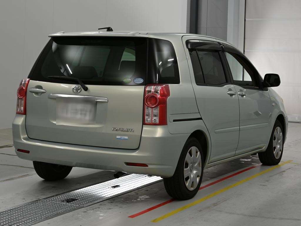 TOYOTA RAUM