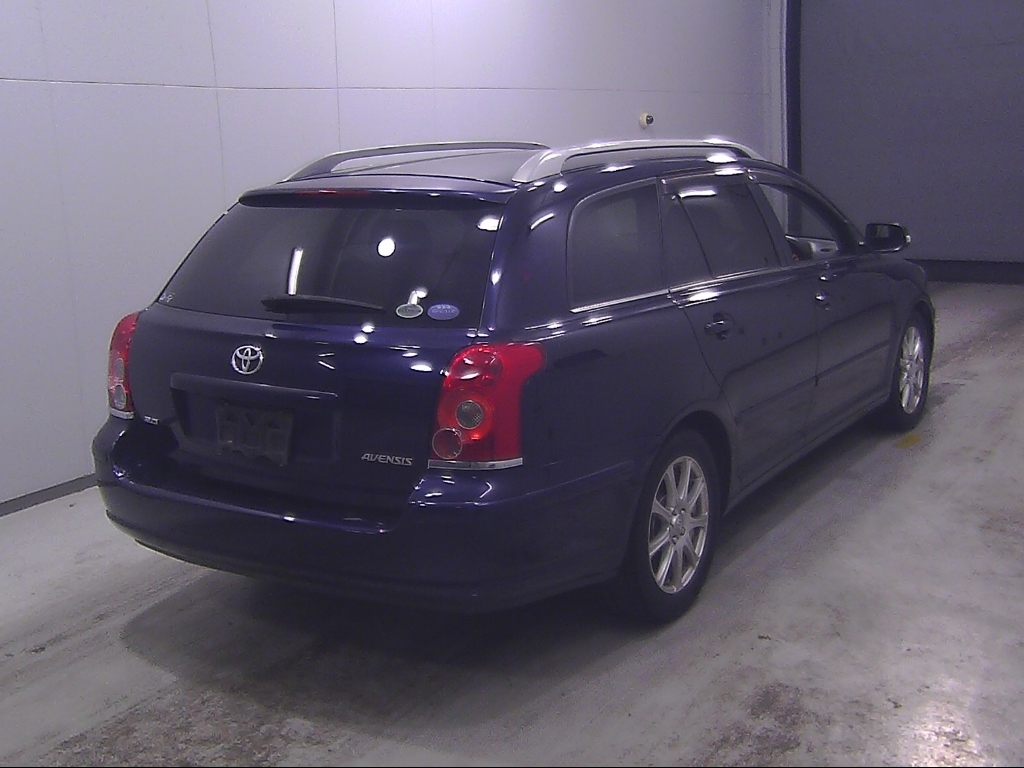TOYOTA AVENSIS