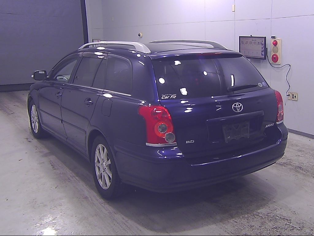 TOYOTA AVENSIS