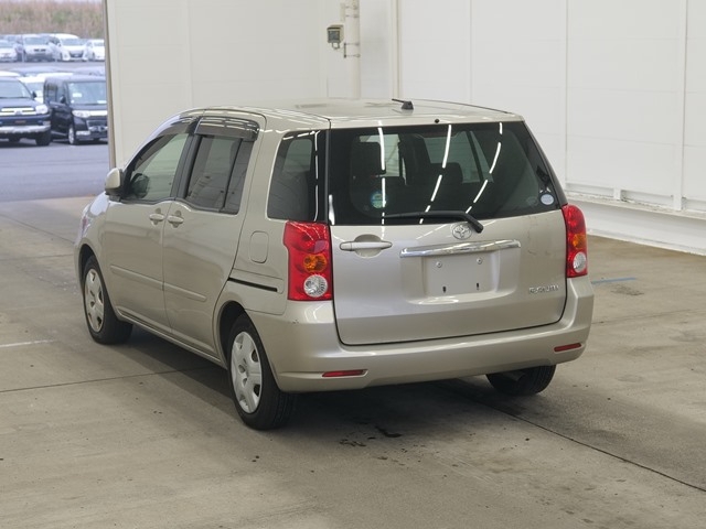 TOYOTA RAUM
