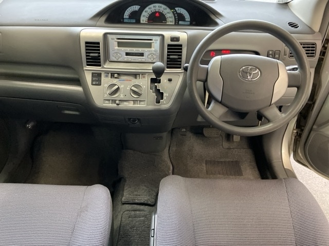 TOYOTA RAUM