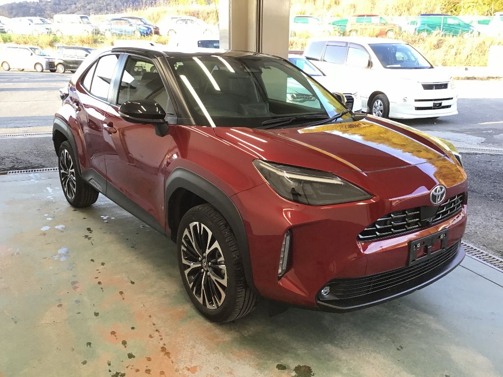 TOYOTA YARIS CROSS