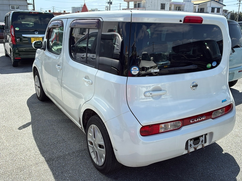 NISSAN CUBE