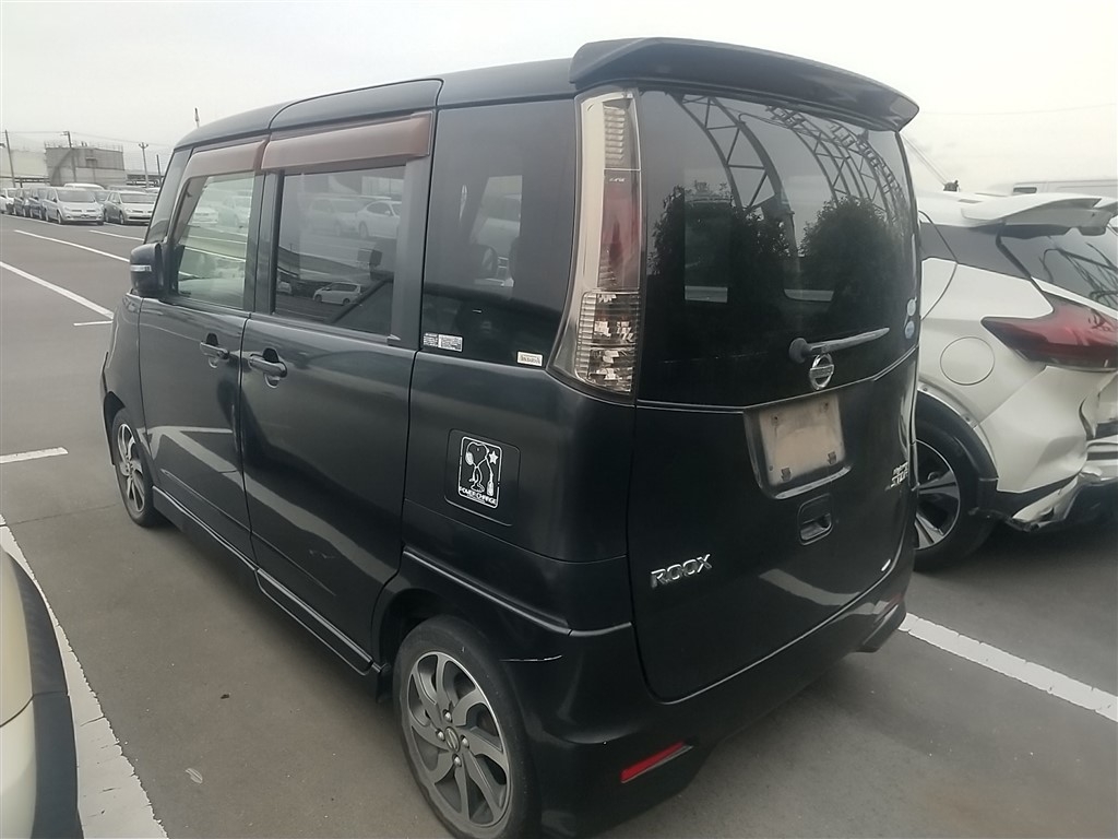 NISSAN ROOX