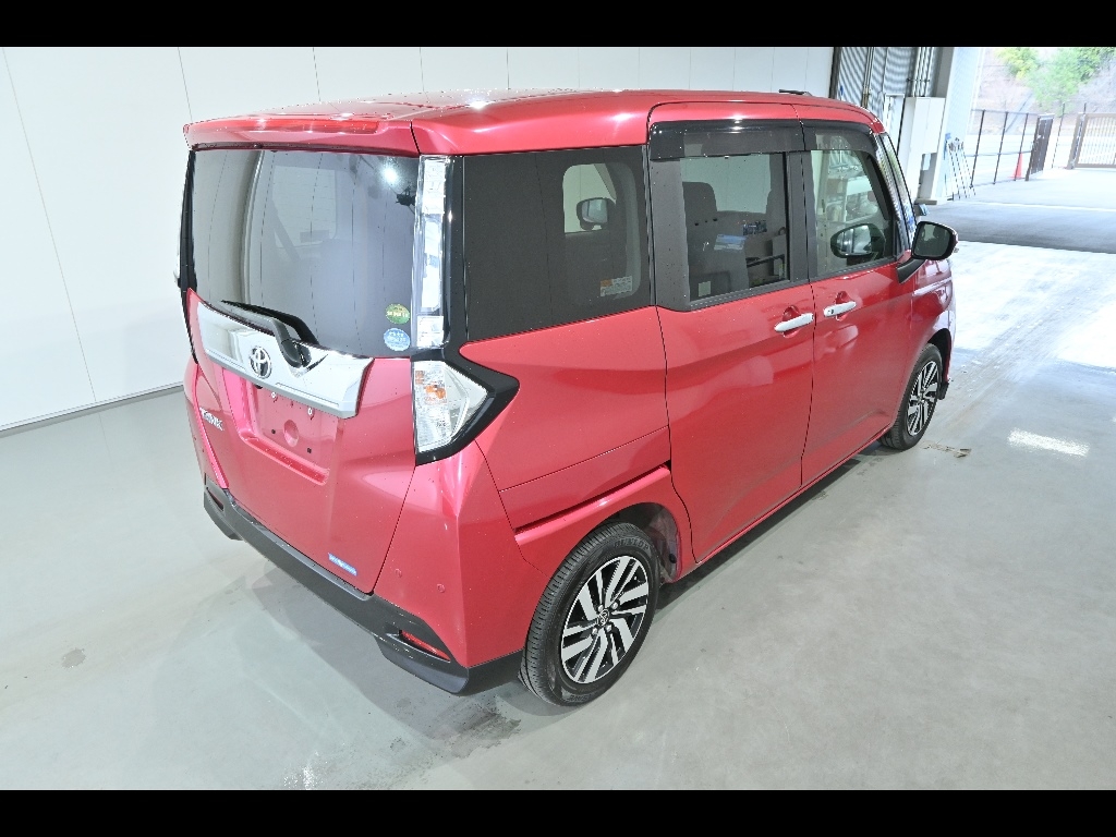 TOYOTA TANK