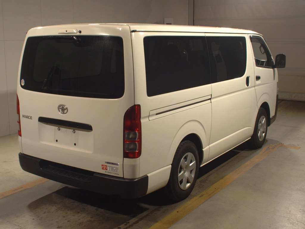 TOYOTA REGIUS ACE