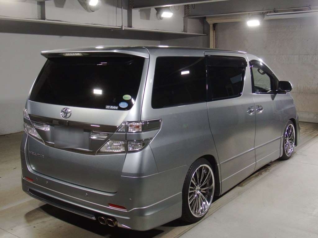 TOYOTA VELLFIRE
