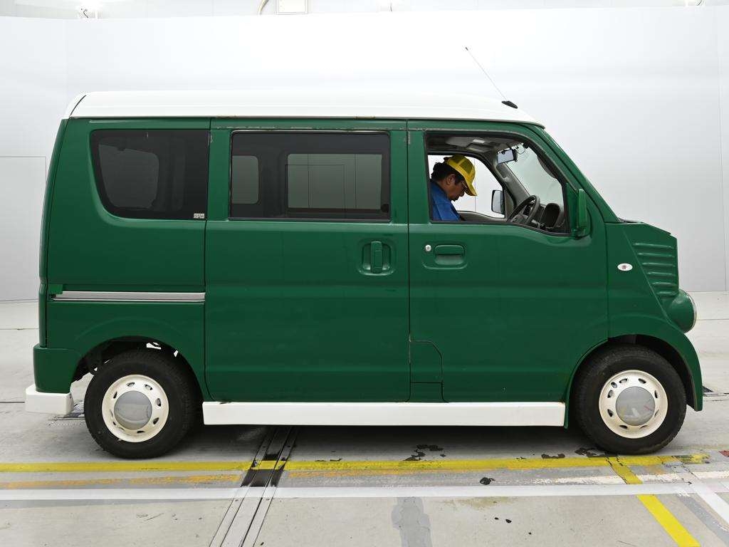 NISSAN NV100 CLIPPER
