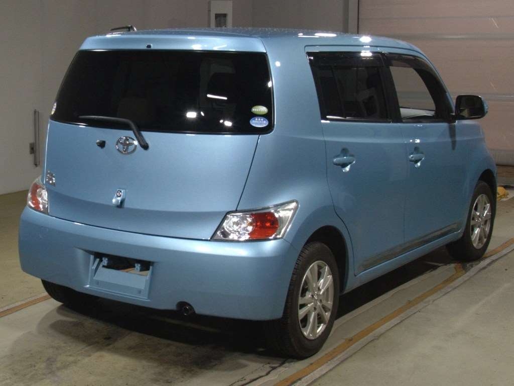 TOYOTA BB