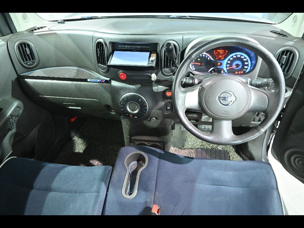 NISSAN CUBE