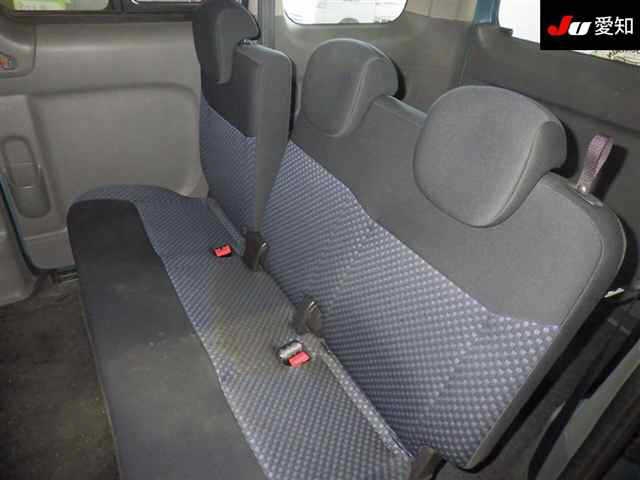 NISSAN NV200