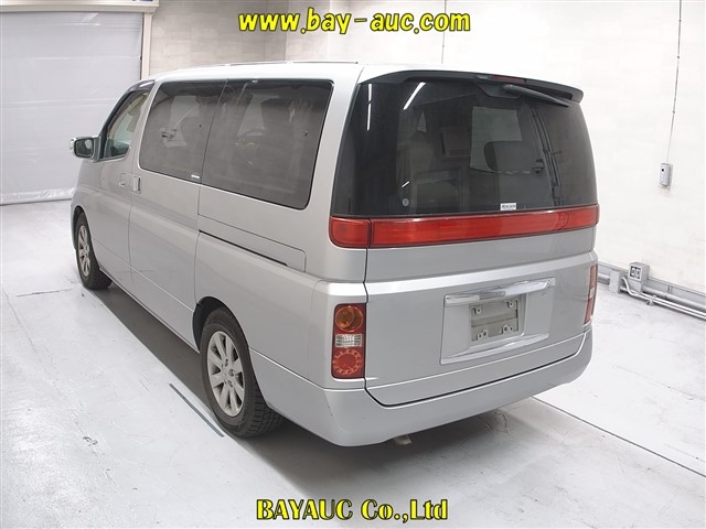 NISSAN ELGRAND