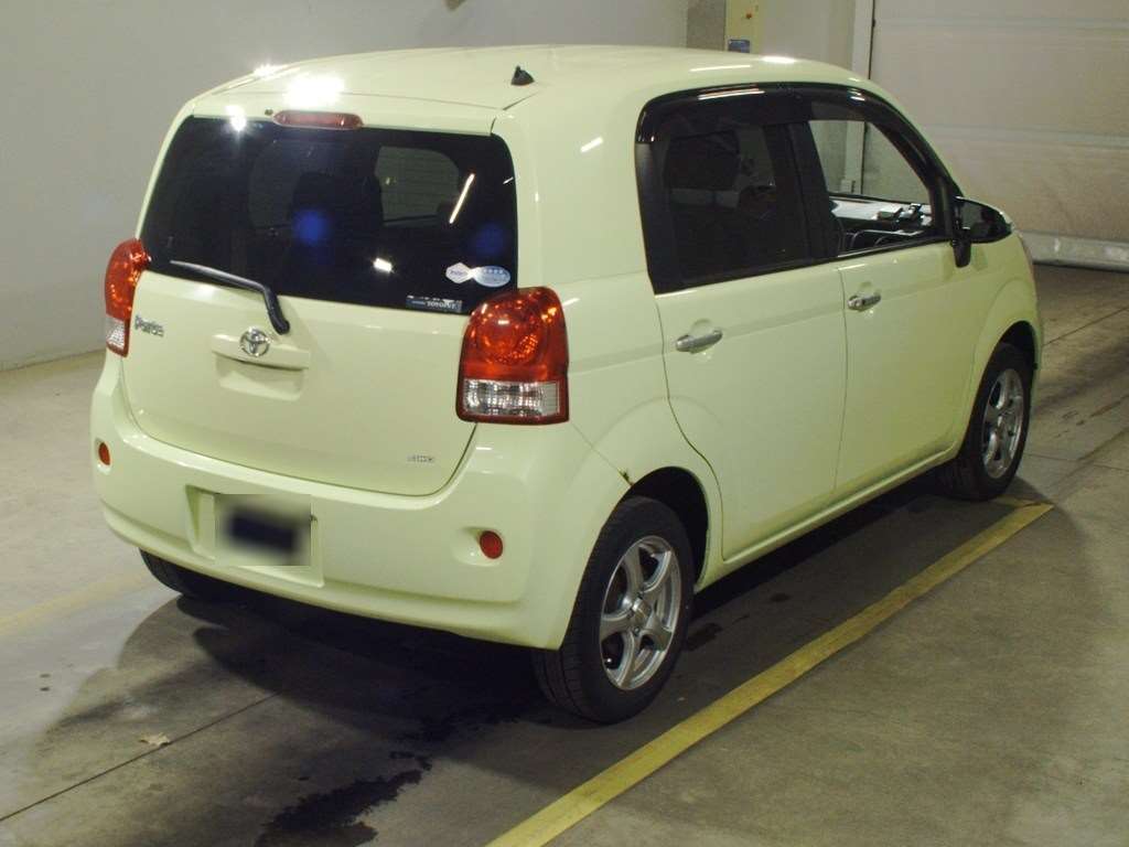 TOYOTA PORTE
