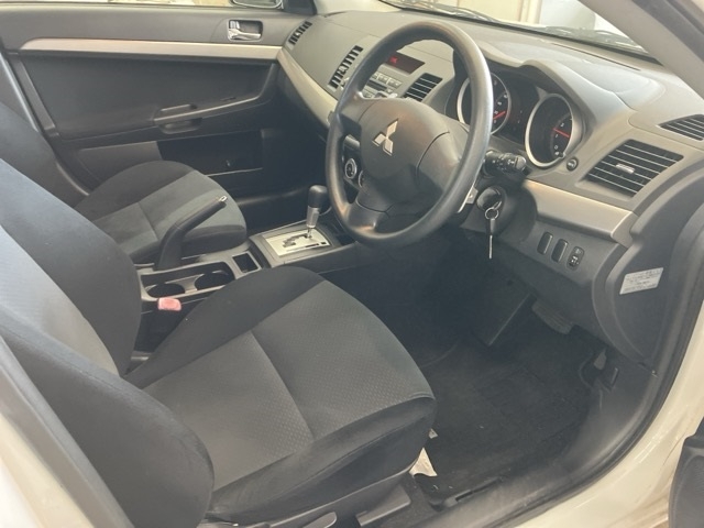 MITSUBISHI GALANT FORTIS