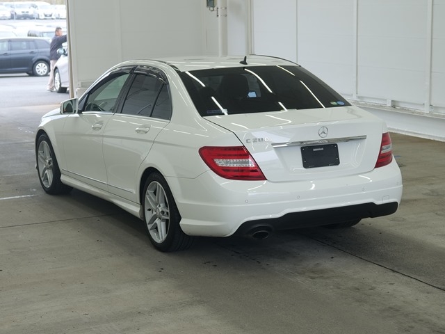 MERCEDES-BENZ C-CLASS