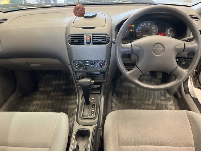 NISSAN SUNNY