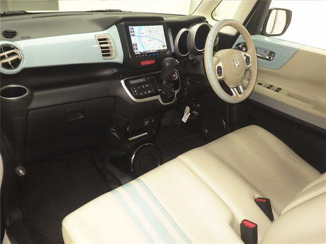 HONDA N-BOX SLASH