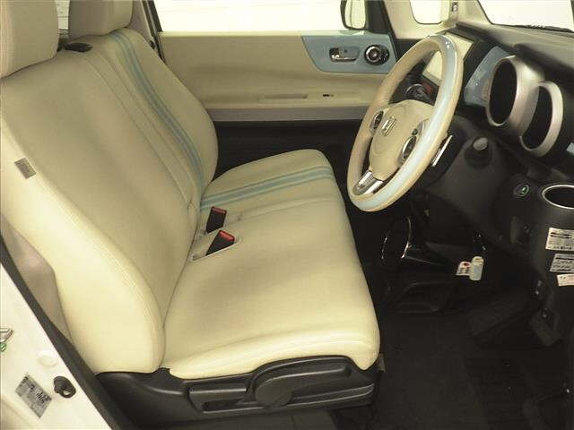 HONDA N-BOX SLASH