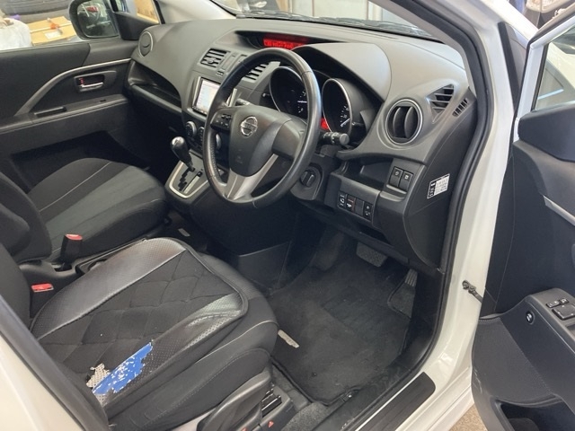 NISSAN LAFESTA
