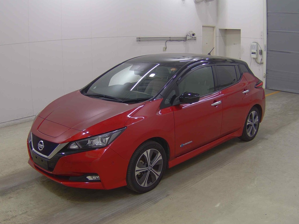 NISSAN LEAF