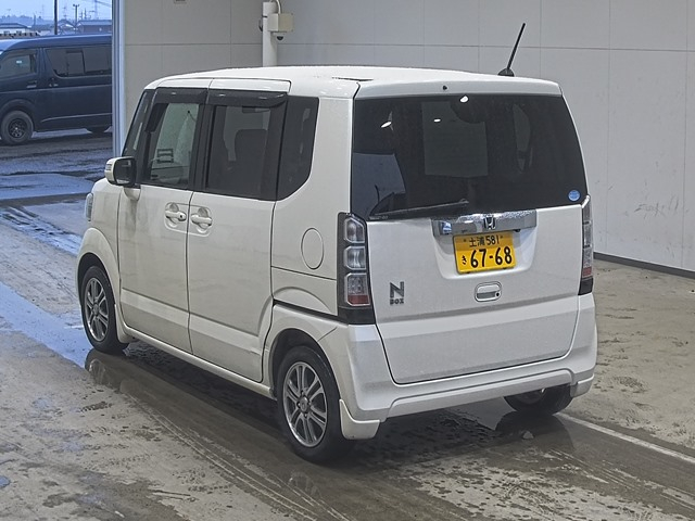 HONDA N-BOX+