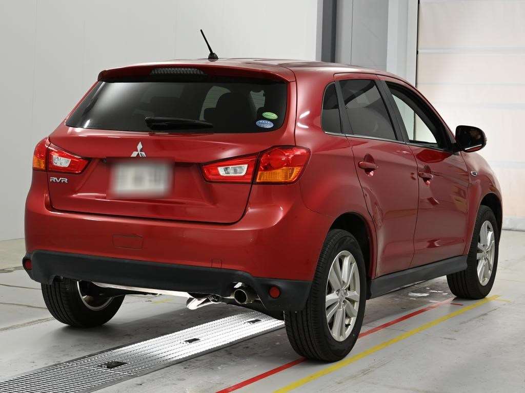 MITSUBISHI RVR