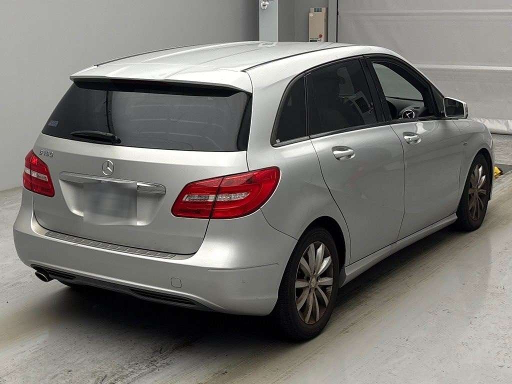 MERCEDES-BENZ B-CLASS
