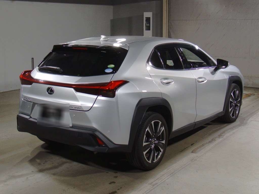 LEXUS UX200