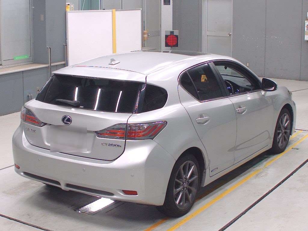 LEXUS CT200H